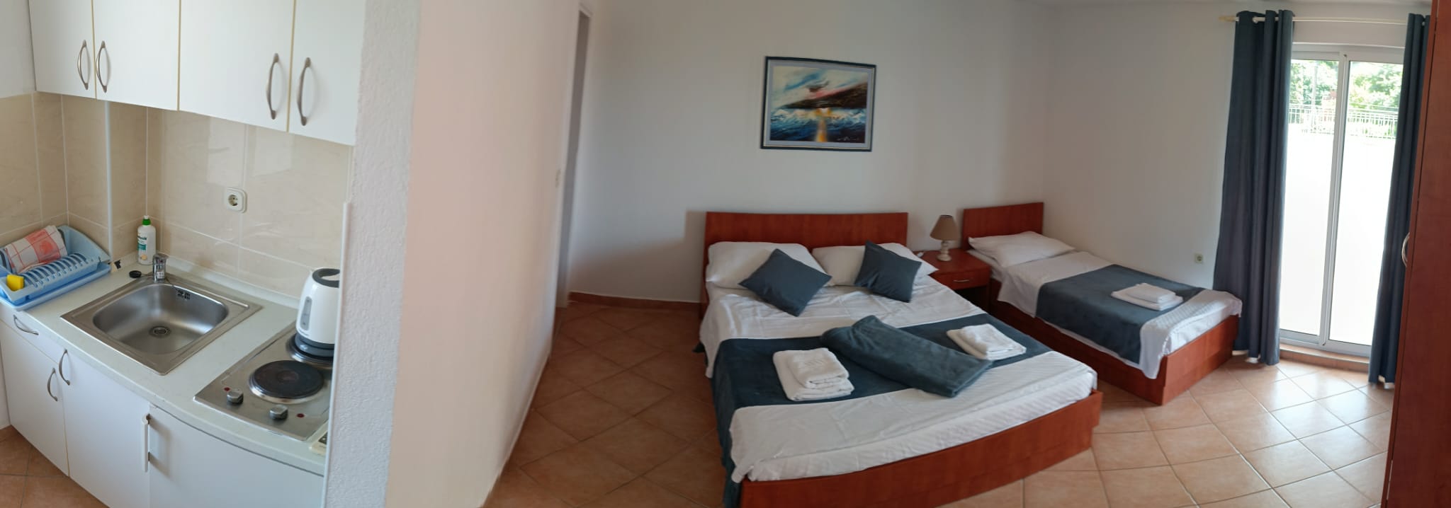 živogošće_blato_živogošće blato_zivogosce blato_vila filipovic_apartmani blato_smještaj živogošće_www.zivogosce-hr.com_balkon