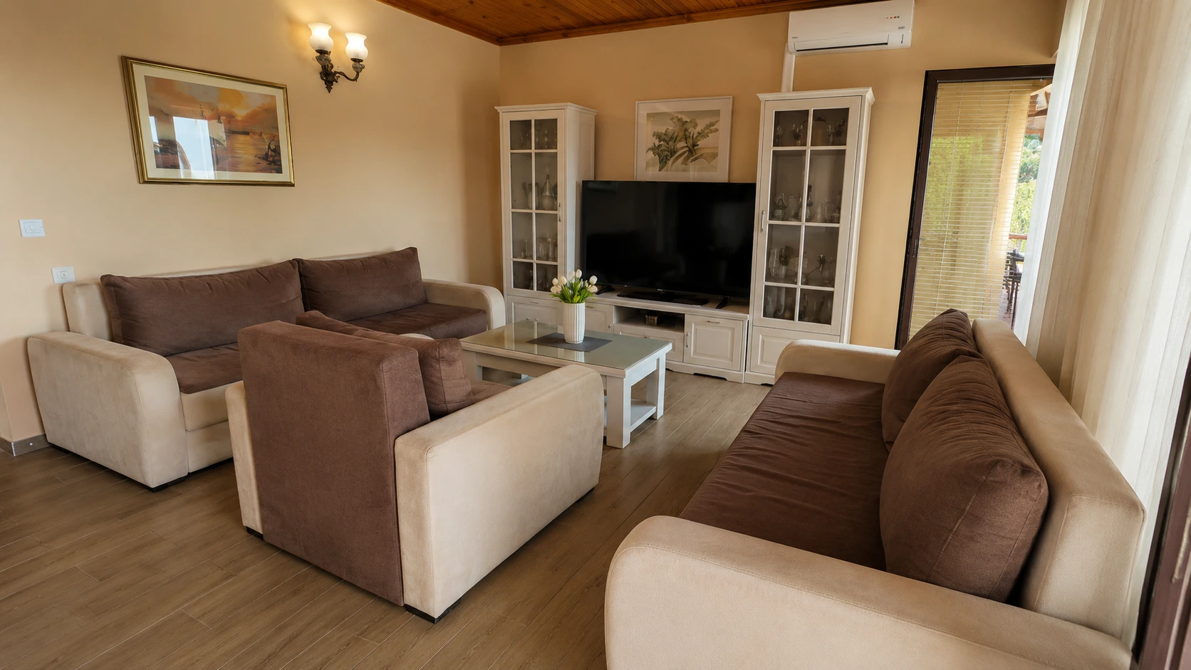 živogošće_blato_živogošće blato_zivogosce blato_vila filipovic_apartmani blato_smještaj živogošće_www.zivogosce-hr.com_balkon