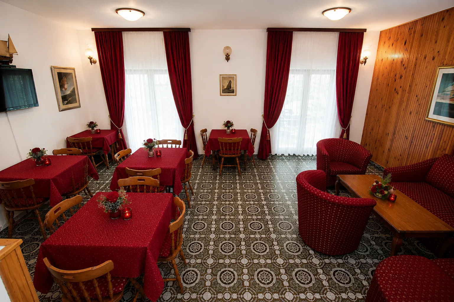 živogošće_blato_živogošće blato_zivogosce blato_vila filipovic_apartmani blato_smještaj živogošće_www.zivogosce-hr.com_balkon