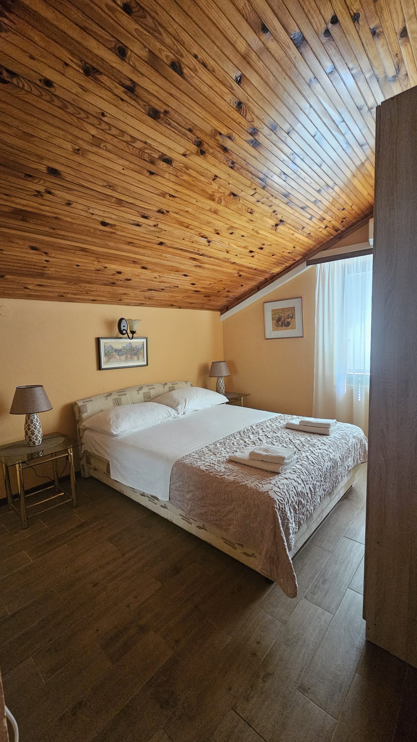 živogošće_blato_živogošće blato_zivogosce blato_vila filipovic_apartmani blato_smještaj živogošće_www.zivogosce-hr.com_balkon