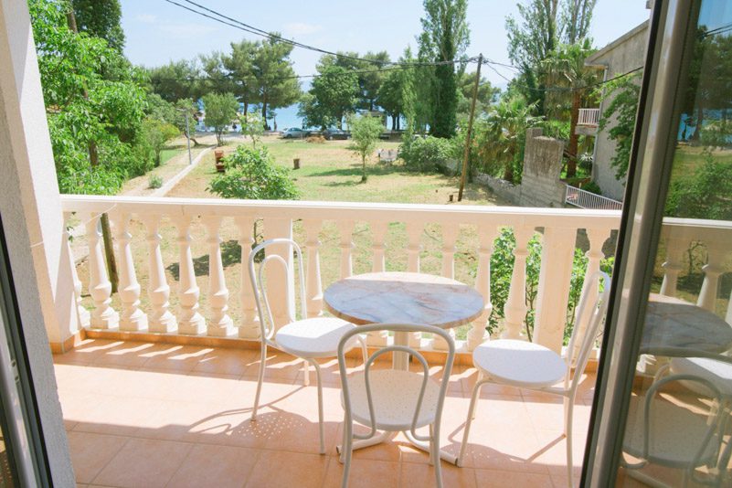 studio-apartman-4-pogled-more-zivogosce/