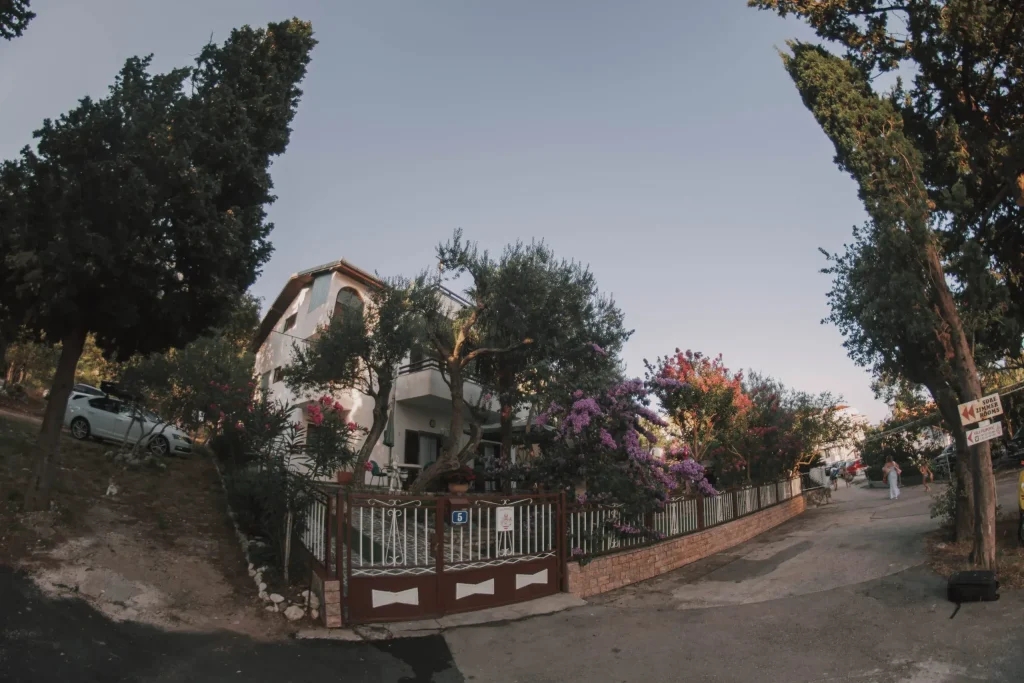 apartmani za grupu ljudi Živogošće kuća 1 Makarska rivijera smještaj more